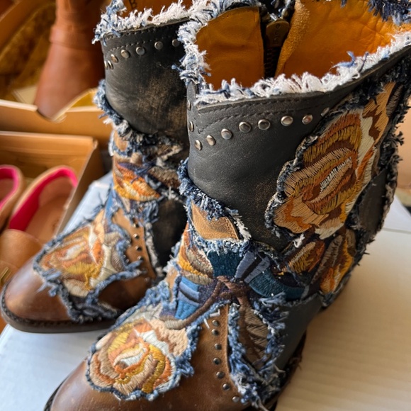 Old Gringo Boots - Picture 3 of 4